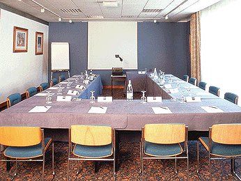 Mercure Nimes Ouest Hotel Buitenkant foto
